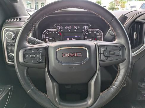 Used 2021 GMC Sierra 1500 AT4 w/ AT4 Premium Package AWD/4WD image 29