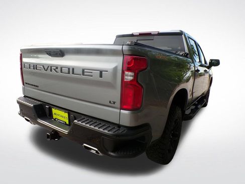Used 2024 Chevrolet Silverado 1500 LT Trail Boss w/ LT Trail Boss Premium Package AWD/4WD image 6