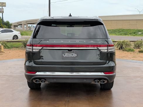 Used 2022 Lincoln Aviator Reserve w/ Equipment Group 201A RWD image 3