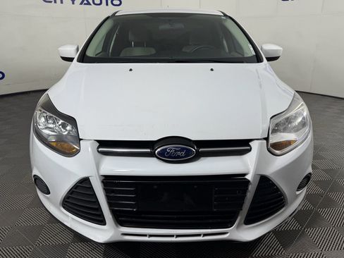 Used 2018 Ford Focus SE image 2