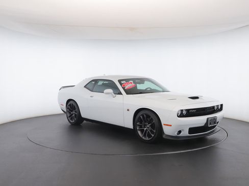 Used 2021 Dodge Challenger R/T Scat Pack image 38