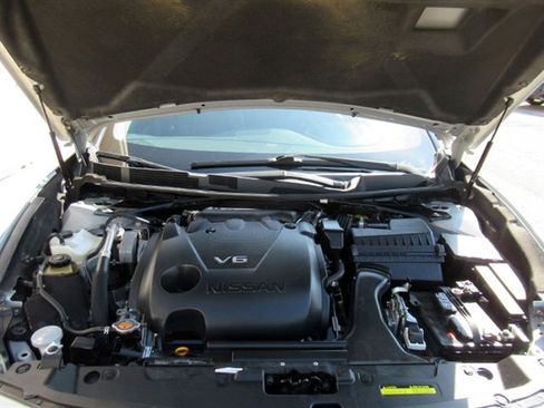 Used 2016 Nissan Maxima Platinum w/ Interior Lighting Package image 7