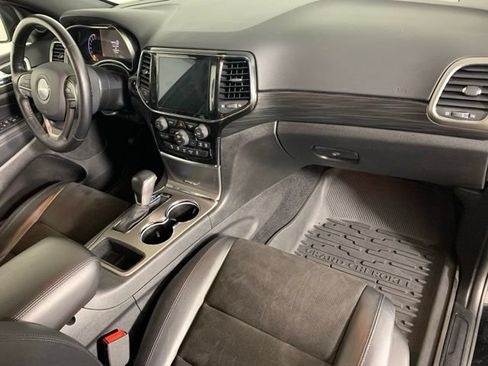 Used 2021 Jeep Grand Cherokee Laredo X AWD/4WD image 7