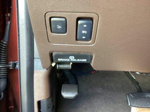 Used 2017 Ford F350 King Ranch w/ King Ranch Ultimate Package AWD/4WD image 75