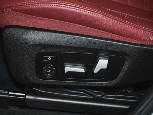 Used 2023 BMW X4 xDrive30i w/ M Sport Package image 50