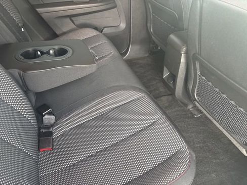 Used 2017 Chevrolet Equinox LT w/ Convenience Package image 34