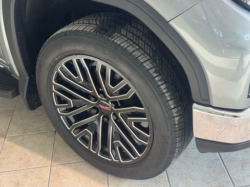 New 2026 GMC Sierra 1500 SLT w/ SLT Premium Package image 4