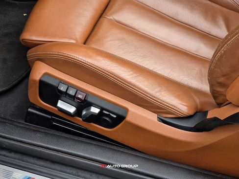 Used 2016 BMW M4 Convertible image 16