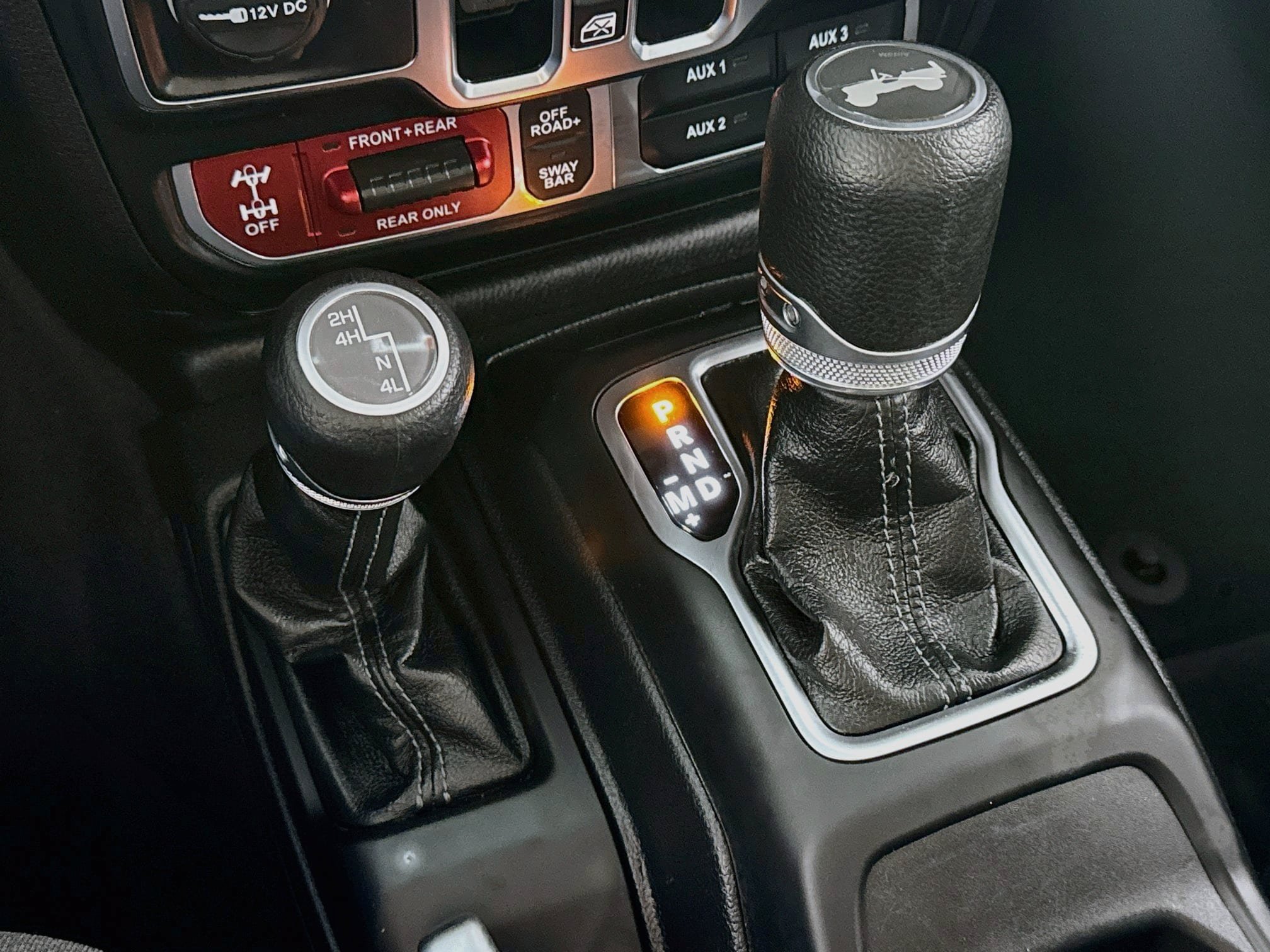 Used 2025 Jeep Wrangler Unlimited Rubicon AWD/4WD image 17