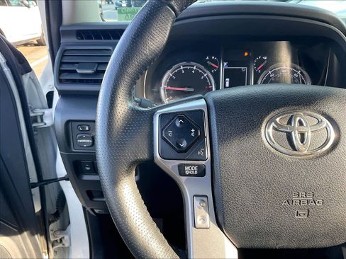 Used 2020 Toyota 4Runner Limited image 20