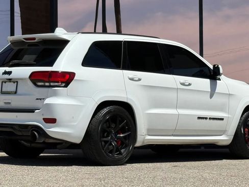 Used 2019 Jeep Grand Cherokee SRT image 12