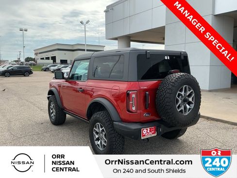 Used 2023 Ford Bronco Badlands image 7