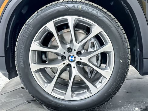 Used 2026 BMW X5 xDrive40i AWD/4WD image 25