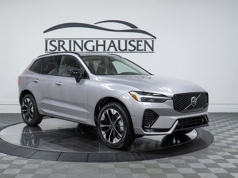New 2026 Volvo XC60 B5 Plus w/ Protection Package Premier AWD/4WD image 3