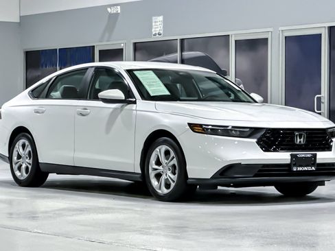 Used 2024 Honda Accord LX image 7