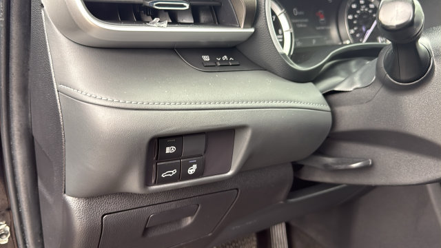 Used 2022 Toyota Highlander XLE AWD/4WD image 13