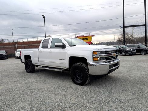 Used 2015 Chevrolet Silverado 2500 LT image 3