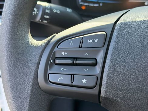 New 2026 Hyundai Venue SE image 24