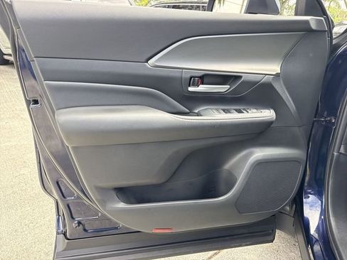 Used 2024 Toyota Grand Highlander FWD image 13