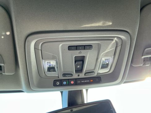 Used 2022 Chevrolet Silverado 1500 LTZ image 27