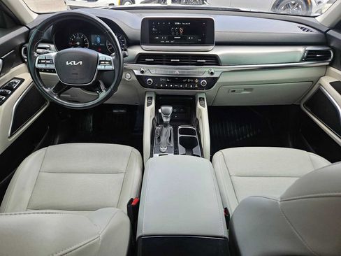 Used 2022 Kia Telluride S FWD image 14