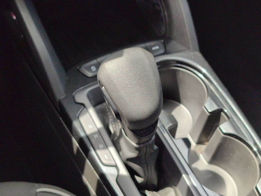 Used 2025 Chevrolet TrailBlazer LT AWD/4WD image 20