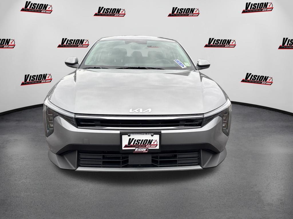 Certified 2025 Kia K4 GT-Line Turbo FWD image 2