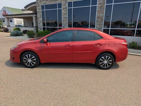 Used 2019 Toyota Corolla LE w/ Body Protection Package FWD image 2