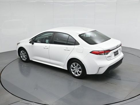 Used 2023 Toyota Corolla LE FWD image 41