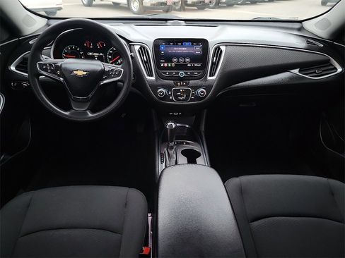 Used 2020 Chevrolet Malibu LS w/ Driver Confidence Package II image 17