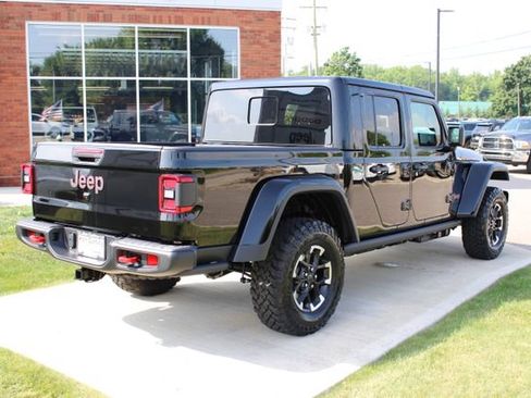 New 2026 Jeep Gladiator Rubicon w/ Steel Power Dome Hood Package AWD/4WD image 34