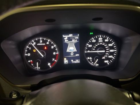 Used 2024 Subaru Ascent Premium w/ Convenience Package image 39