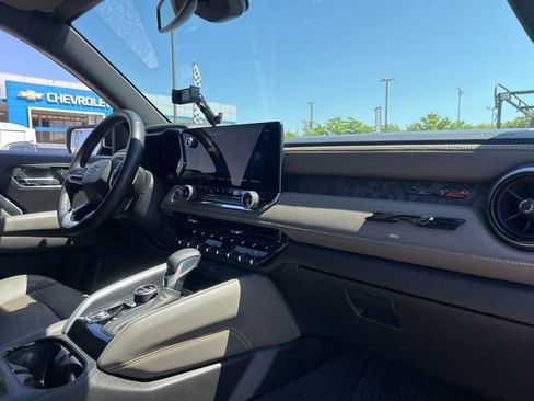 Used 2023 Chevrolet Colorado ZR2 w/ ZR2 Convenience Package III AWD/4WD image 34