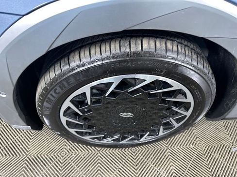 Used 2024 Hyundai Ioniq 5 Limited image 10