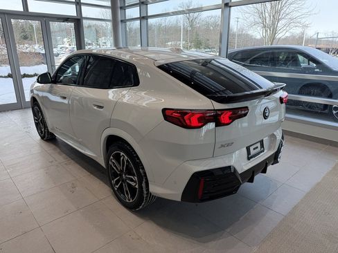 New 2026 BMW X2 xDrive28i w/ Technology Package image 4