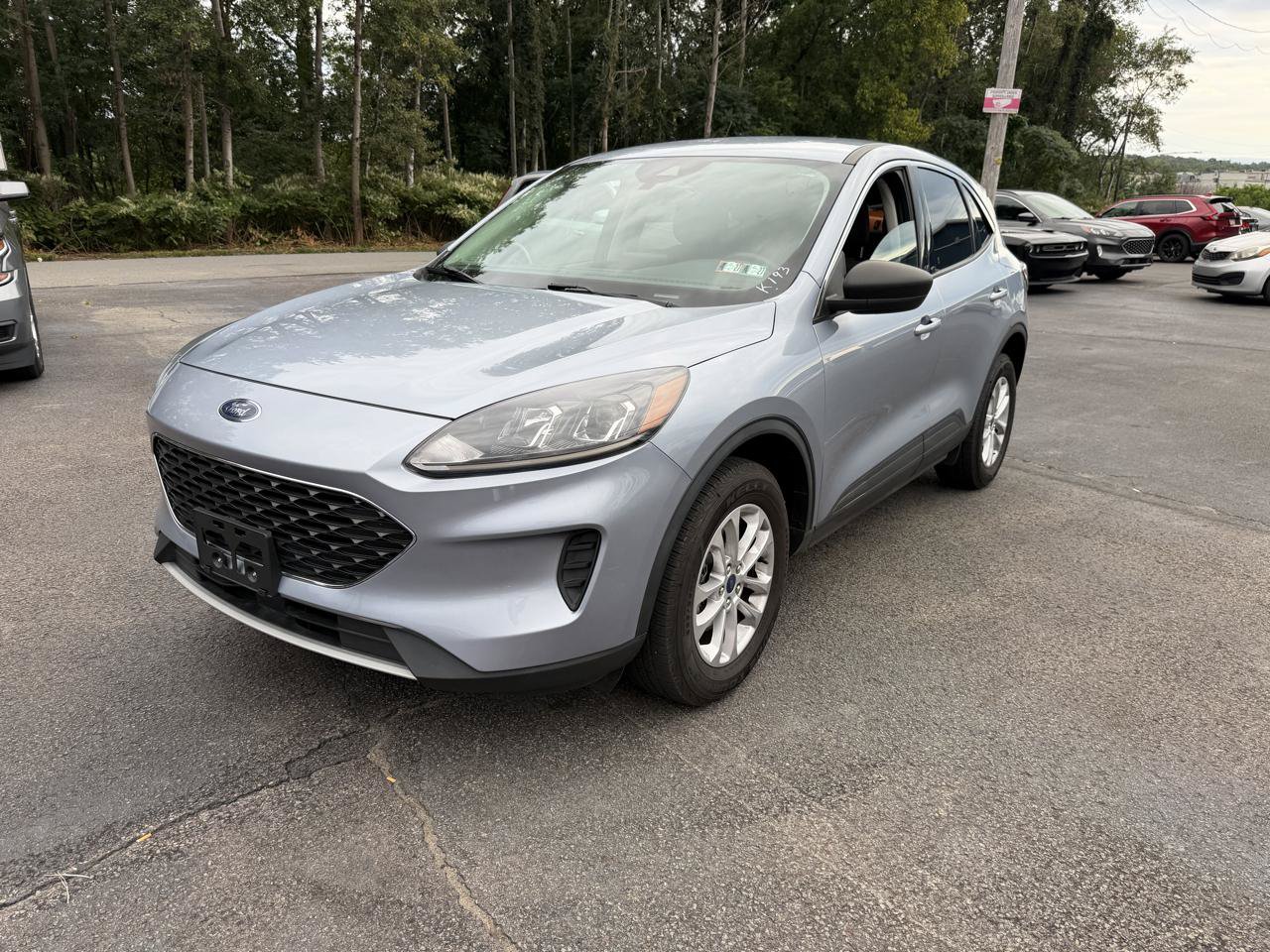 Used 2022 Ford Escape SE w/ Convenience Package AWD/4WD image 1