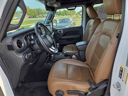 Used 2021 Jeep Wrangler Unlimited Sahara w/ Dual Top Group image 27