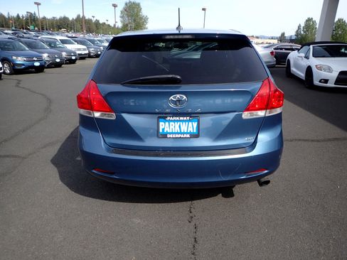 Used 2011 Toyota Venza AWD image 4