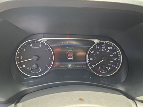Used 2025 Nissan Sentra SV FWD image 10