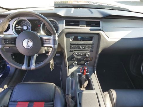 Used 2011 Ford Mustang Shelby GT500 w/ SVT Performance Pkg image 9