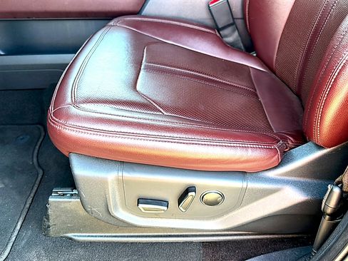 Used 2023 Ford Expedition Limited image 15