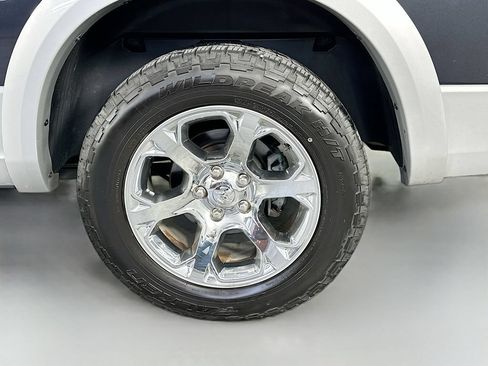 Used 2016 RAM 1500 Laramie w/ Convenience Group AWD/4WD image 34