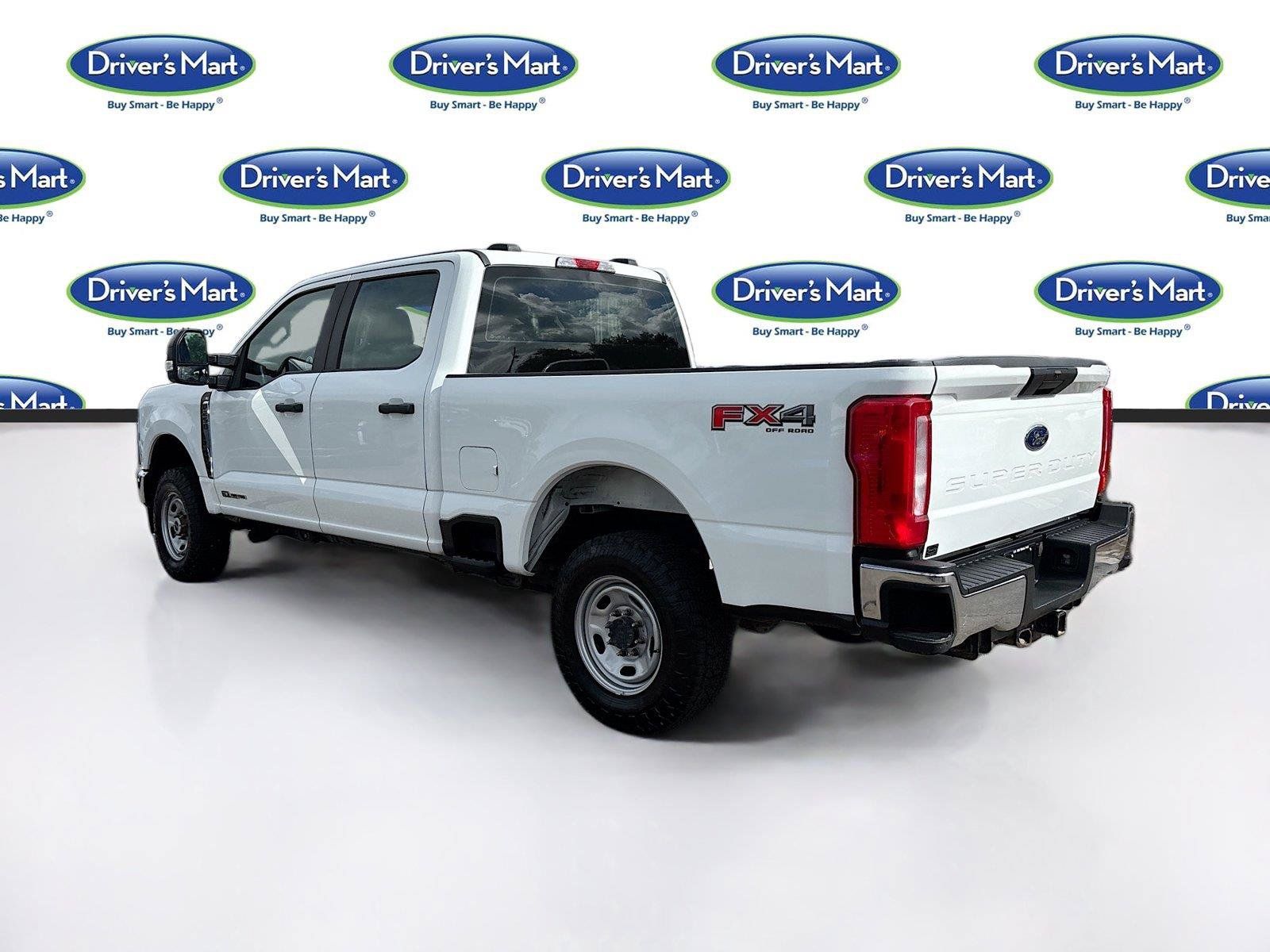 Used 2023 Ford F250 XL w/ FX4 Off-Road Package AWD/4WD image 5