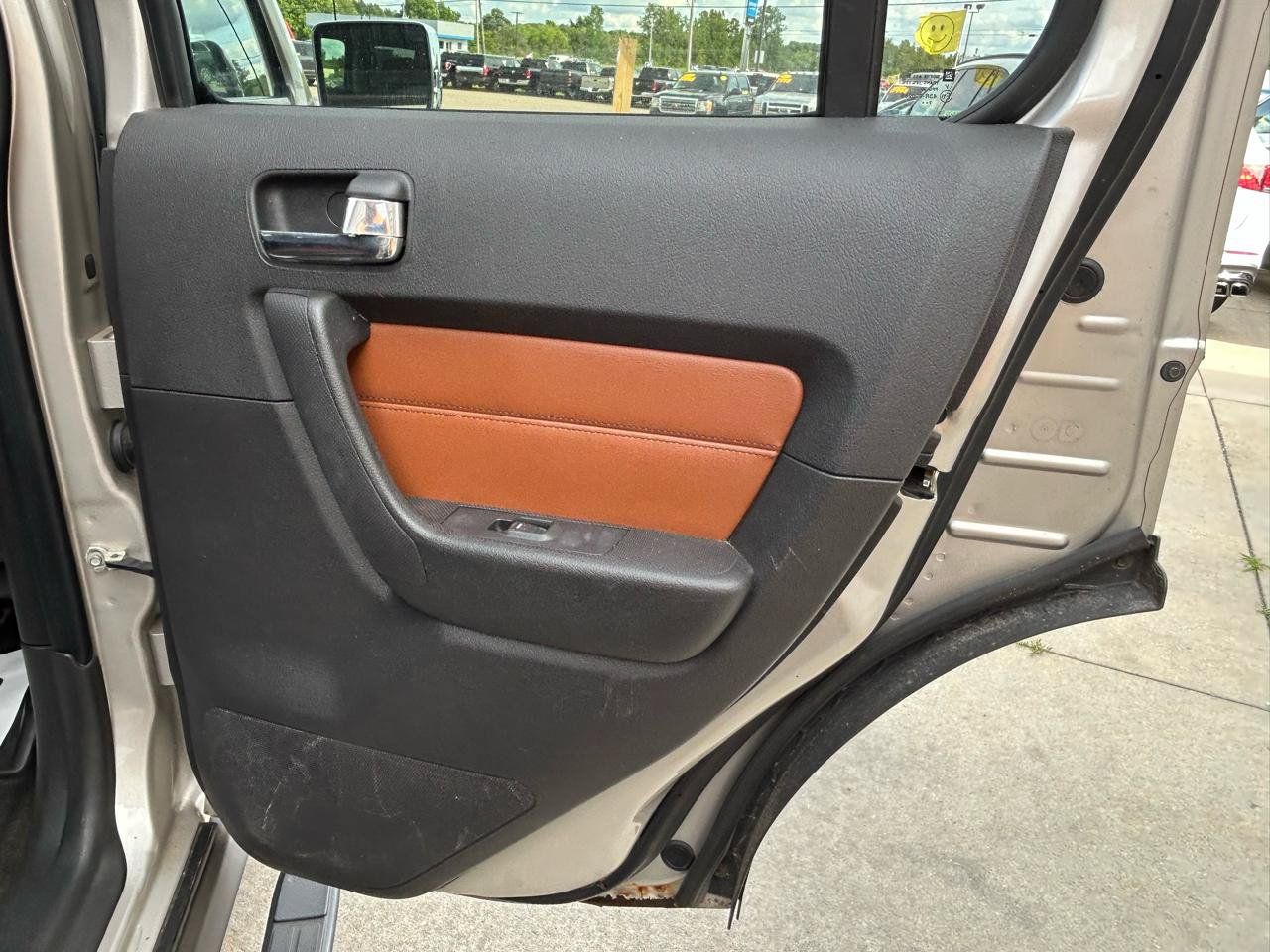 Used 2008 HUMMER H3 Luxury AWD/4WD image 18