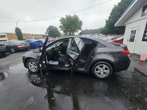 Used 2014 Chevrolet Cruze LT FWD image 23