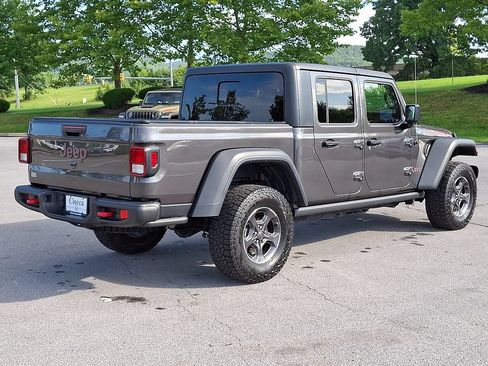 Used 2023 Jeep Gladiator Rubicon w/ Cold Weather Group AWD/4WD image 9
