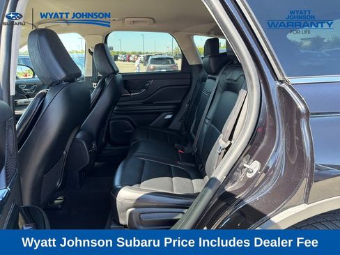 Used 2023 Lincoln Corsair AWD image 31