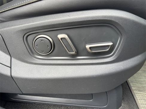 Used 2023 Rivian R1S Launch Edition image 44