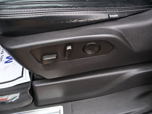 Used 2022 Chevrolet Silverado 1500 LT image 22