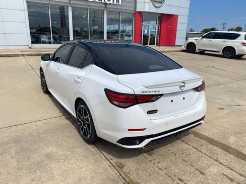 New 2025 Nissan Sentra SR image 4